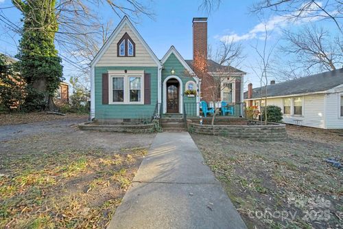 225 Wilson St, Albemarle, NC, 28001-3927 | Card Image