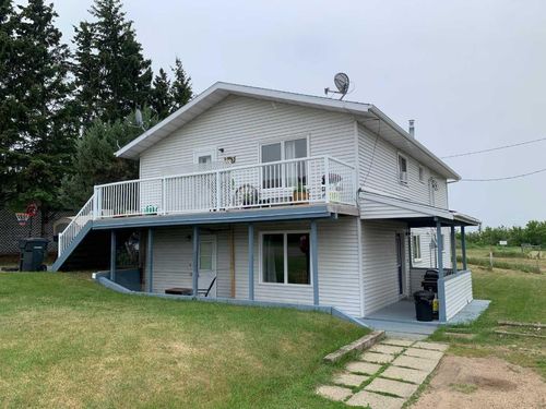 203 5 Avenue W, Marwayne, AB, T0B2X0 | Card Image