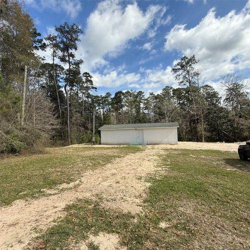 205 Charles Keys Rd, Livingston, TX, 77351-1660 | Card Image