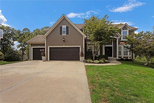 9600 Dodgion Ct, Kansas City, MO, 64139-1140 | Card Image