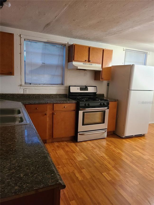 2119 W Chestnut St, House other with 3 bedrooms, 1 bathrooms and null parking in TAMPA FL | Image 4