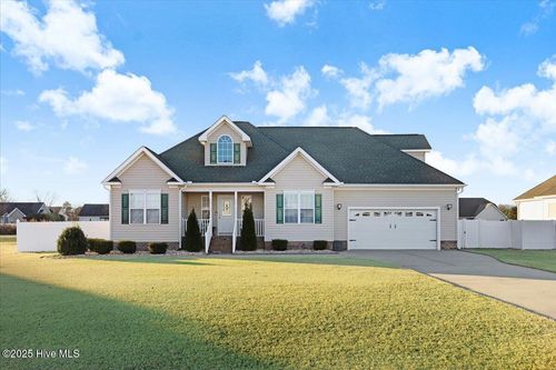 123 Brookside Way, Pikeville, NC, 27863-8480 | Card Image