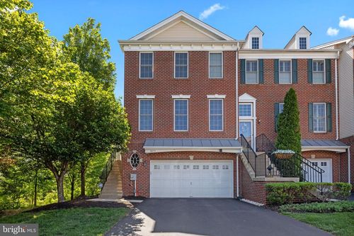 3073 Dorchester St E, FURLONG, PA, 18925-1556 | Card Image