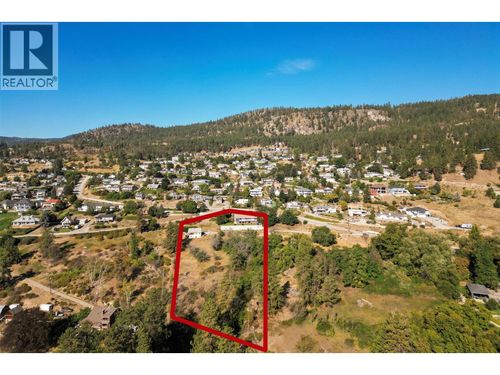 6101 Lipsett Ave, Peachland, BC, V0H1X7 | Card Image