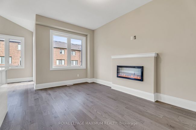 17 Bertram Gate, House attached with 4 bedrooms, 3 bathrooms and 1 parking in Whitby ON | Image 7
