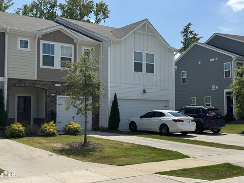250 Brook Farm Ln, Fuquay Varina, NC, 27526-4339 | Card Image