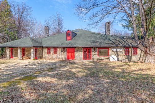 30 Gingerbread Castle Rd, Hamburg, NJ, 07419-1505 | Card Image