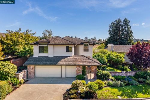 895 Redwood Dr, Danville, CA, 94506-2184 | Card Image