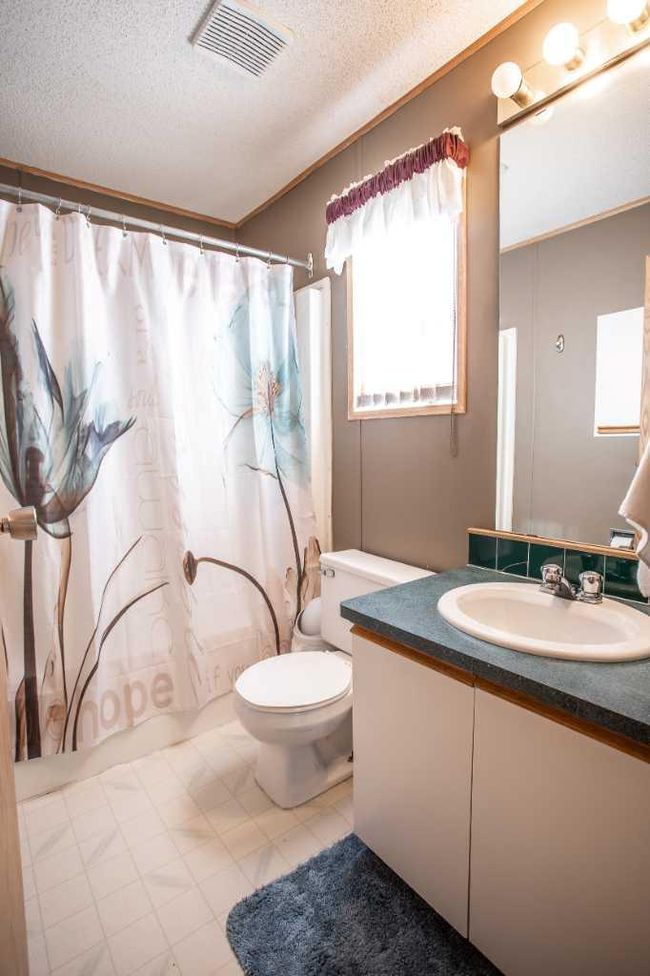 11008 103 Street, House other with 3 bedrooms, 2 bathrooms and 2 parking in High Level AB | Image 18
