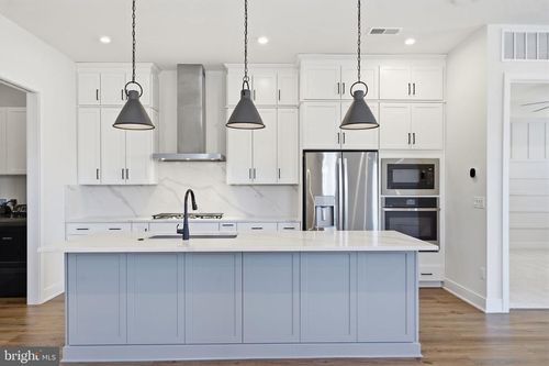 14679 Grand Cru Loop, GAINESVILLE, VA, 20155-4084 | Card Image