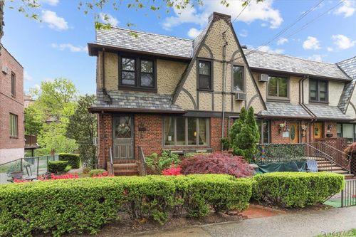 1826 Narragansett Avenue, New York, NY, 10461 | Card Image
