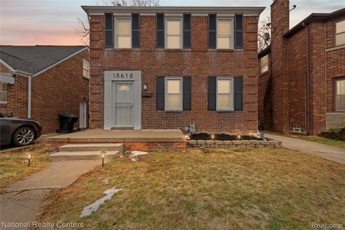 18618 Kentucky St, Detroit, MI, 48221-2006 | Card Image