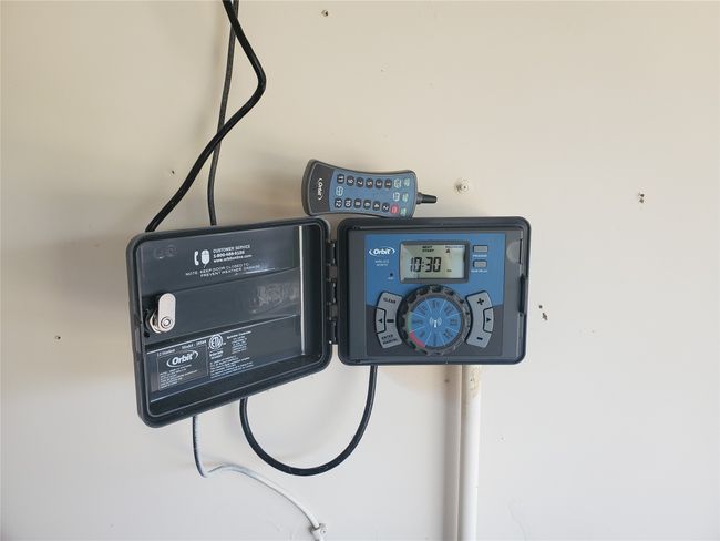 Automatic irrigation controller with remote | Image 36