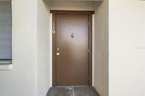 110-4435 1st St Ne, ST PETERSBURG, FL, 33703-4955 | Card Image