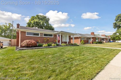 3693 Steiner St, Trenton, MI, 48183-3920 | Card Image