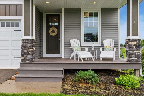 29135 Scenic Dr, Chisago City, MN, 55013-8521 | Card Image