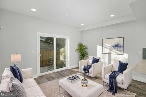 1302 N Marshall St, PHILADELPHIA, PA, 19122-4315 | Card Image