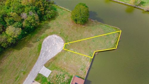 196 Forest Dr, Huntsville, TX, 77340-5676 | Card Image