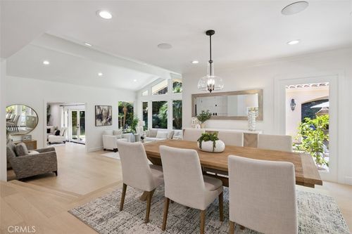 23440 Park Hacienda, Calabasas, CA, 91302-1717 | Card Image