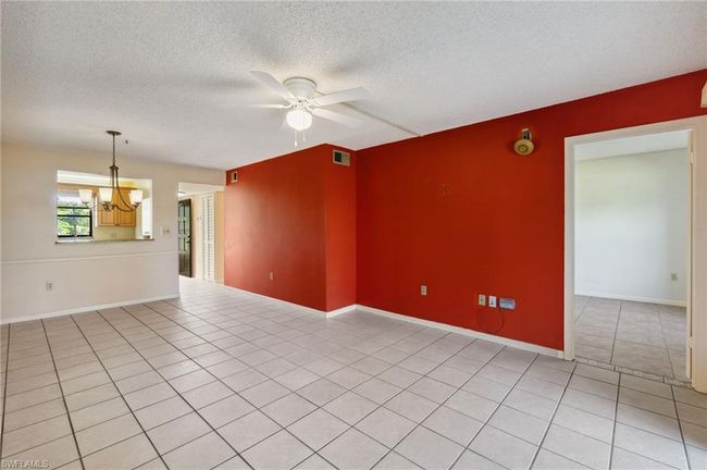 APT-105 - 4198 27 Th Ct Sw, Condo with 2 bedrooms, 2 bathrooms and null parking in NAPLES FL | Image 12
