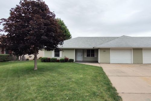 322 Lakeshore Dr, McCook Lake, SD, 57049-4001 | Card Image