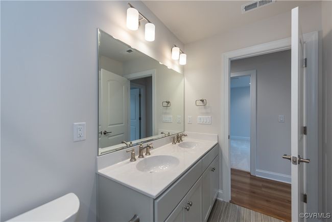 Photo of Manchester spec home. Optional features and finishes may be demonstrated. | Image 18