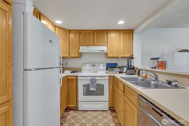 Kitchen | Image 4
