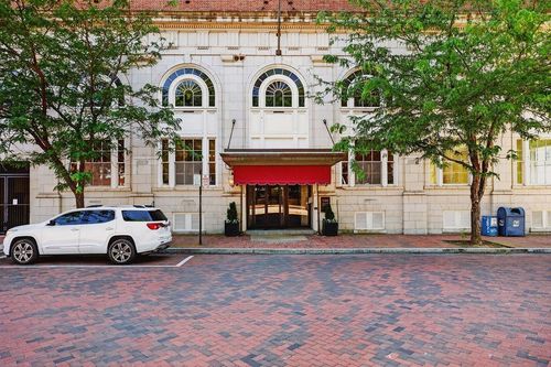 406-500 Court Sq, CHARLOTTESVILLE, VA, 22902-5146 | Card Image