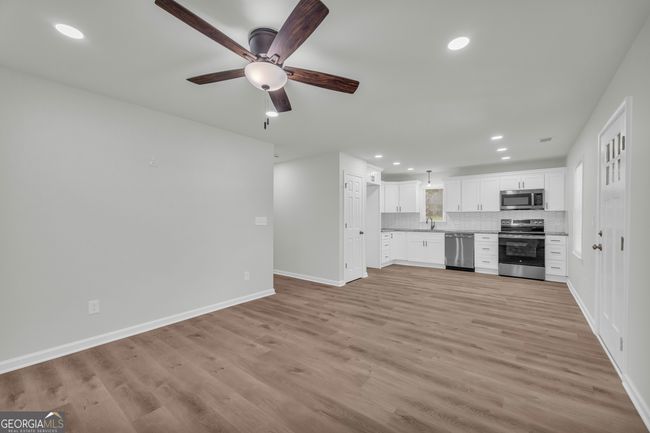 1037 S Pond St, House other with 3 bedrooms, 2 bathrooms and null parking in Toccoa GA | Image 8