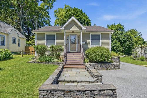 24 S Parsonage Street, Rhinebeck, NY, 12572 | Card Image