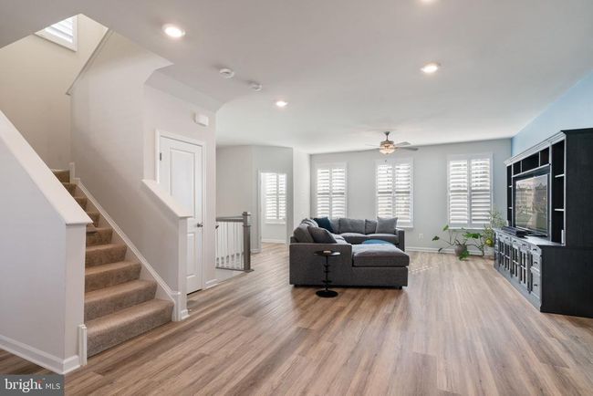 9520 Barnes Loop, Townhouse with 3 bedrooms, 4 bathrooms and null parking in MANASSAS VA | Image 15