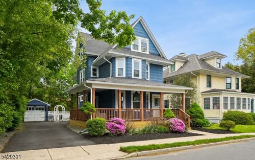 12 Rosedale Ave, Morris Plains, NJ, 07950-2121 | Card Image