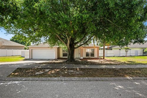 1462 Whooping Dr, GROVELAND, FL, 34736-8320 | Card Image