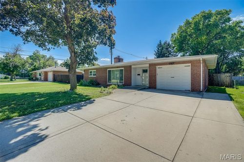 3105 Ash Ave, Granite City, IL, 62040-5122 | Card Image