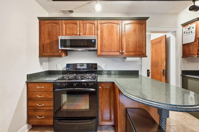Kitchen | Image 6