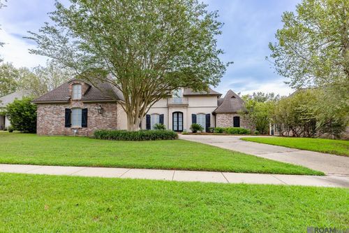 18312 Green Lakes Ct, Baton Rouge, LA, 70810-6044 | Card Image