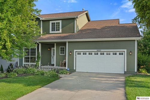 16051 Larimore Ave, Omaha, NE, 68116-6701 | Card Image
