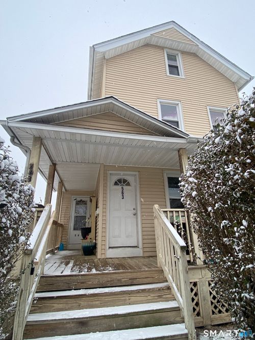 561 East St, New Britain, CT, 06051-2454 | Card Image