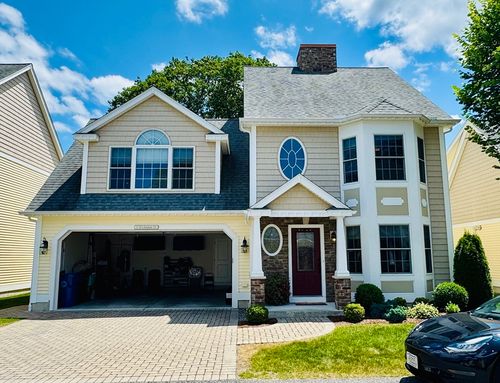 11-11 Rockingham Dr, Tewksbury, MA, 01876-4276 | Card Image