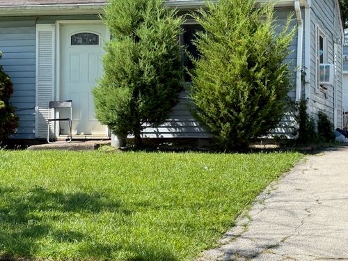1904 Boston St, Chicago Heights, IL, 60411-4051 | Card Image