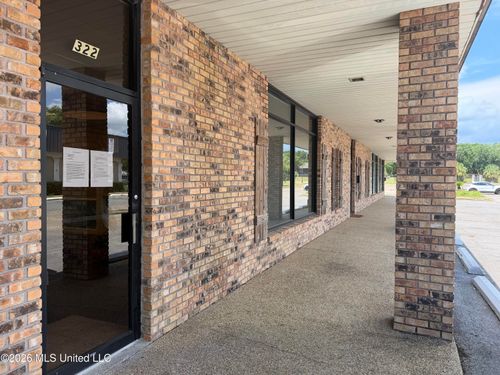 322 Courthouse Road, Gulfport, MS, 39507 | Card Image
