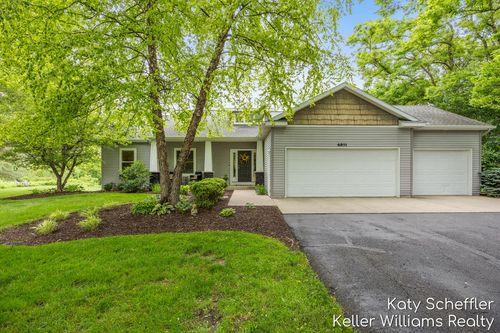 4611 Windcliff Dr, Rockford, MI, 49341-9069 | Card Image