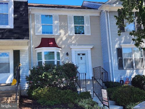 42 Southall Ct, STERLING, VA, 20165-5798 | Card Image