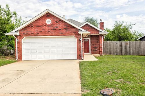 6121 Se 6th St, Midwest City, OK, 73110-2257 | Card Image