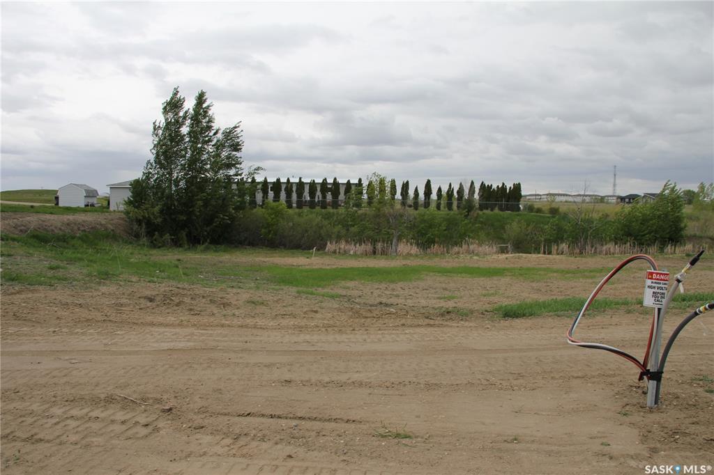 Land in Pilot Butte 4
