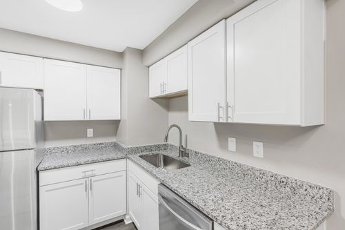 apt-102-2325 Elliston Pl, Nashville, TN, 37203-1797 | Card Image