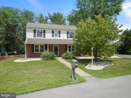 18518 Indian Cottage Rd, HAGERSTOWN, MD, 21742-2316 | Card Image