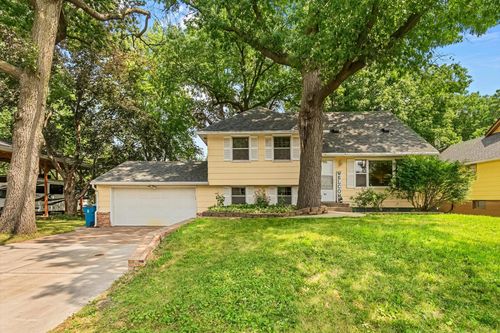 262 N Star Ln, Circle Pines, MN, 55014-1635 | Card Image