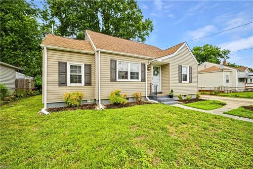 3409 Somme Ave, Norfolk, VA, 23509-2037 | Card Image