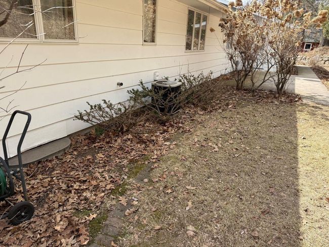 1300 Park Hill Drive, House other with 3 bedrooms, 2 bathrooms and null parking in GRESHAM WI | Image 40